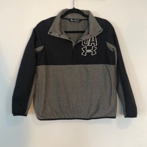 Under Armour boys sweater size YXL